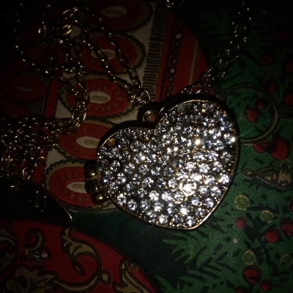 Beautiful NY Gold Tone Rhinestone Locket Necklace 32 Inch Chain Christmas Gifts - Picture 8 of 10